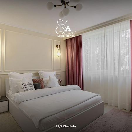Sika Deluxe Apartment Arad Extérieur photo