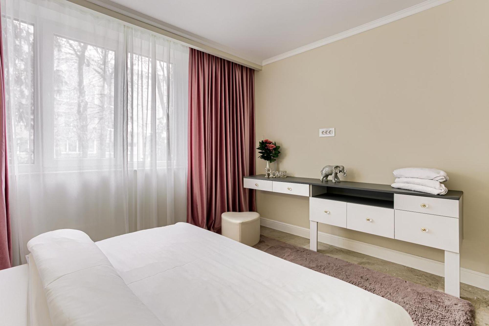 Sika Deluxe Apartment Arad Extérieur photo
